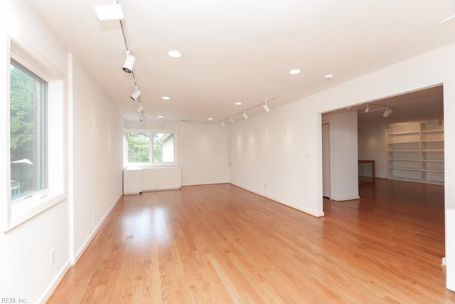 6025 River Rd, Norfolk, VA 23505 - empty room featuring rail lighting, light wood-style flooring, baseboards, and recessed lighting