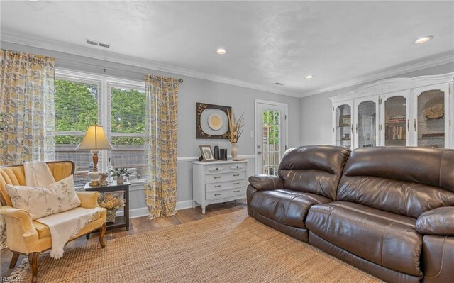 8 Riverview Ct, Suffolk, VA 23434 - living room with light wood-style flooring, recessed lighting, ornamental molding, and baseboards