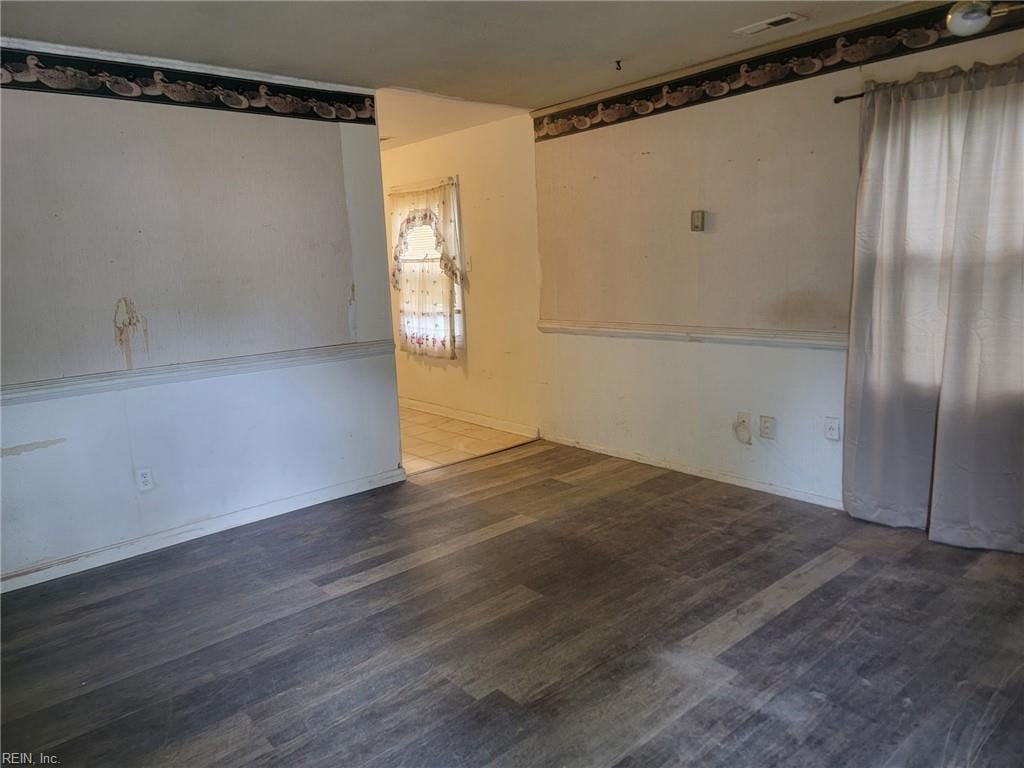 312 Shawen Dr, Hampton, VA 23669 - unfurnished room with wood finished floors