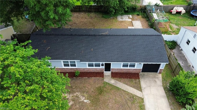 aerial view of property and surrounding area