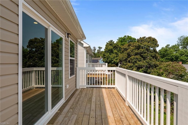 439 Cooper St, Hampton, VA 23669 - view of deck