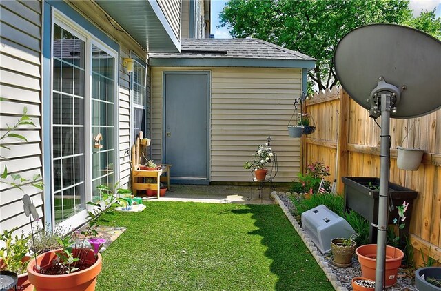 5120 Bardith Cir, Virginia Beach, VA 23455 - view of yard with a patio