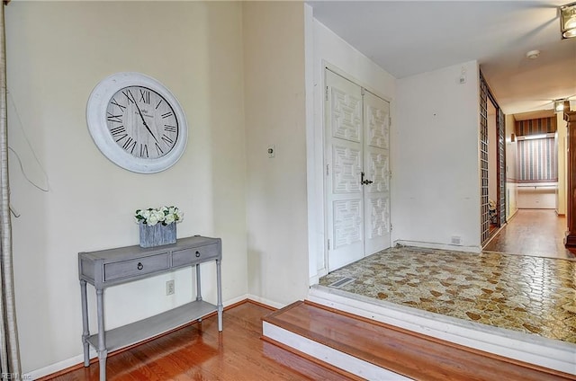 2029 Heron Ct, Suffolk, VA 23433 - entryway featuring baseboards