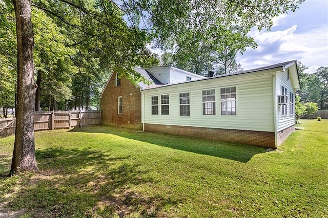 205 Shackleford Rd, Yorktown, VA 23693 - view of side of home with crawl space