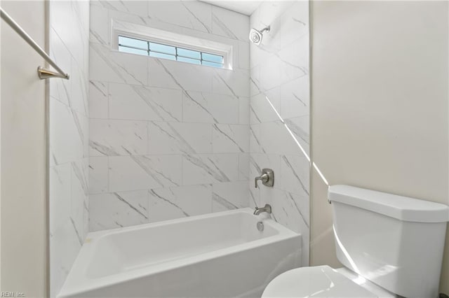 full bathroom with toilet and bathing tub / shower combination