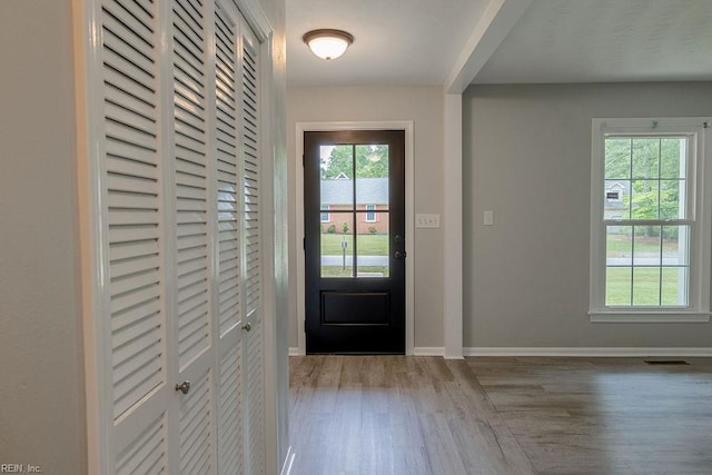 100 Woodland Cir, Franklin, VA 23851 - entrance foyer featuring wood finished floors and baseboards