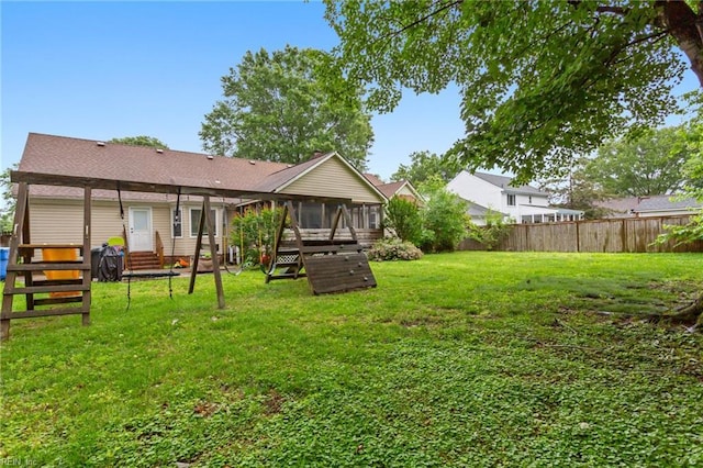 628 Briarwood Dr, Chesapeake, VA 23322 - back of property with a sunroom