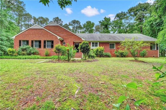 8 Pinckney Ln, Poquoson, VA 23662 - ranch-style house with brick siding and a front yard