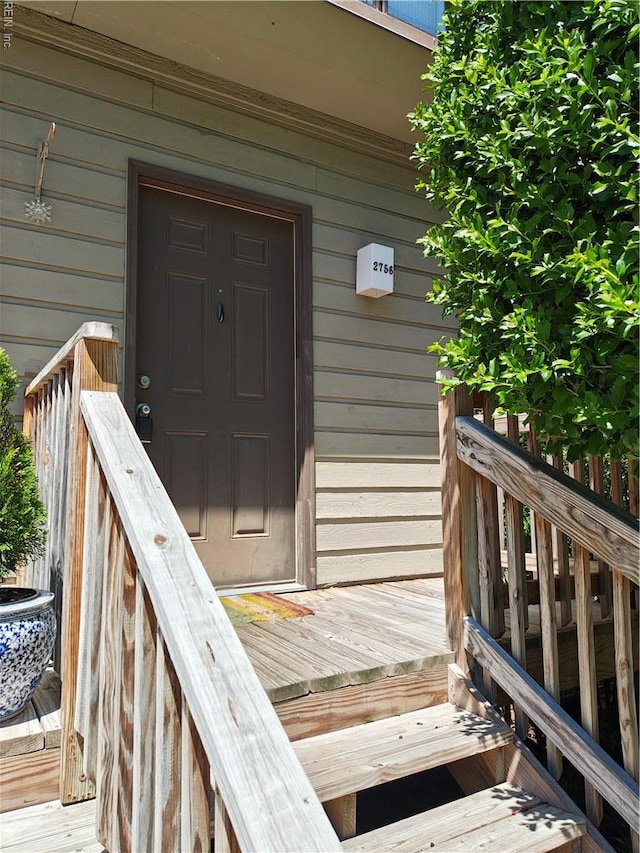 view of exterior entry