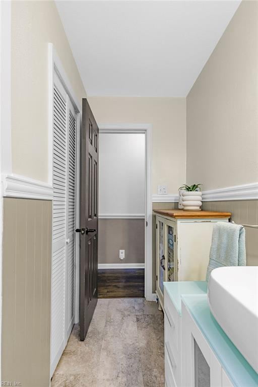 bathroom with wainscoting
