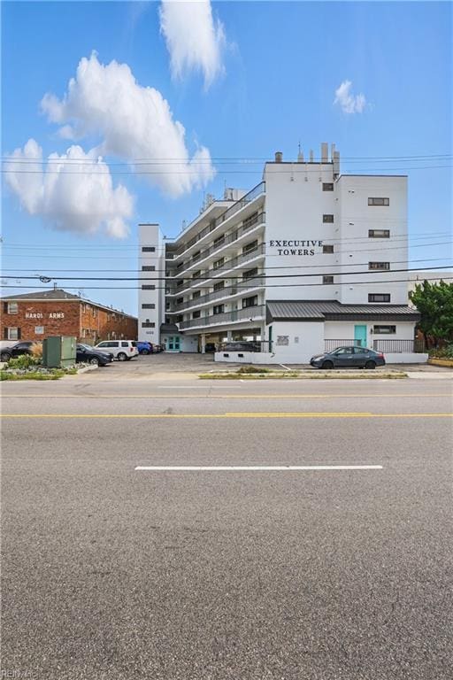 1222 E Ocean View Ave Unit 302, Norfolk, VA 23503 - view of building exterior