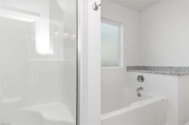 2237 Sanibel Ln, Chesapeake, VA 23321 - bathroom featuring a garden tub