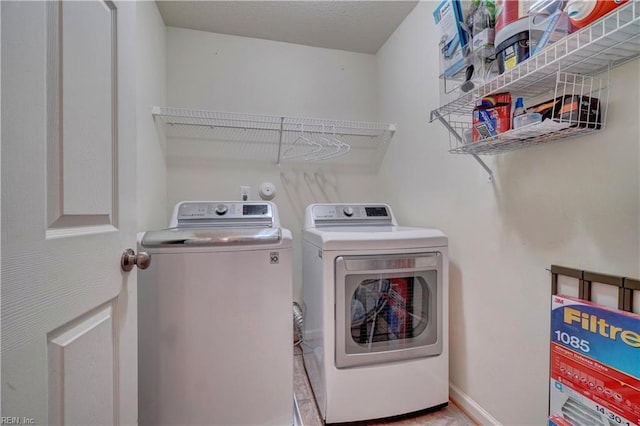 6884 Emerson Ln, Hayes, VA 23072 - laundry area with independent washer and dryer