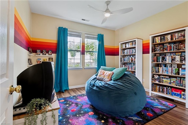 825 Wyemouth Dr, Newport News, VA 23602 - sitting room featuring wood finished floors and a ceiling fan