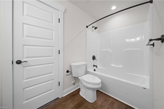 5376 Kenmere Ln, Smithfield, VA 23430 - full bathroom featuring wood finished floors, toilet, baseboards, and shower / tub combination