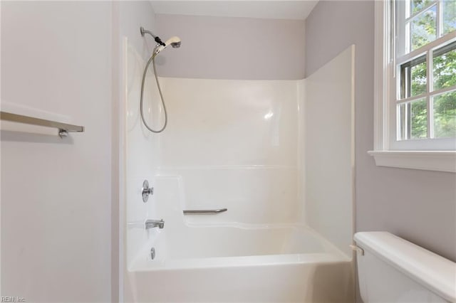 414 Bryan Ct, Newport News, VA 23606 - full bathroom featuring toilet and shower / tub combination