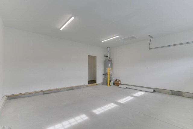 905 Cooper Ln, Chesapeake, VA 23320 - garage with gas water heater