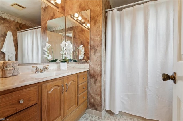 611 Windemere Rd, Newport News, VA 23602 - full bath with vanity and curtained shower