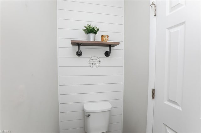 823 Jessie Cir, Newport News, VA 23608 - bathroom with toilet