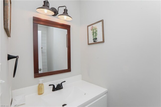 823 Jessie Cir, Newport News, VA 23608 - bathroom featuring vanity