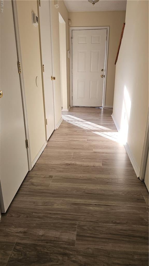 3513 Radford Cir, Chesapeake, VA 23321 - hall with wood finished floors and baseboards