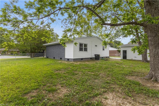 3105 Hillburn Dr, Chesapeake, VA 23323 - rear view of house featuring crawl space and central AC