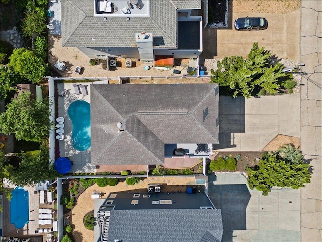 609 S Atlantic Ave, Virginia Beach, VA 23451 - aerial view of a pool area