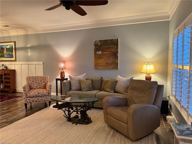 5305 Sports Club Run Unit 403, Suffolk, VA 23435 - living room featuring wood finished floors, crown molding, and ceiling fan