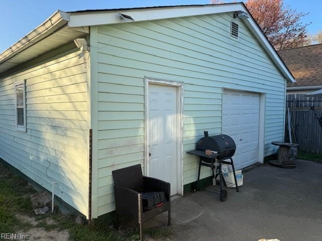 609 Aragona Blvd, Virginia Beach, VA 23462 - view of outbuilding featuring fence and an outdoor structure
