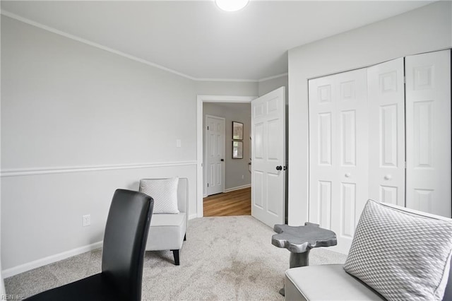 1600 Walsh Ct, Virginia Beach, VA 23454 - sitting room featuring carpet floors, baseboards, and ornamental molding