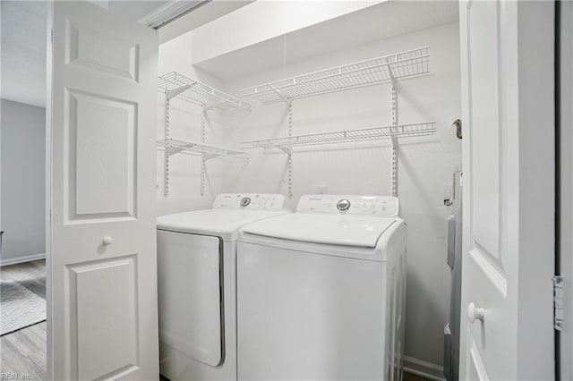1600 Walsh Ct, Virginia Beach, VA 23454 - clothes washing area with separate washer and dryer, wood finished floors, and baseboards
