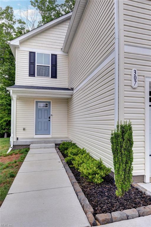 307 Lorraine Dr, Williamsburg, VA 23185 - view of exterior entry