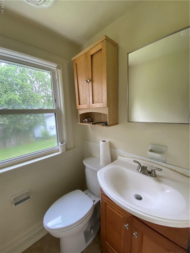 3814 Lenoir Cir, Norfolk, VA 23513 - half bath with toilet and vanity