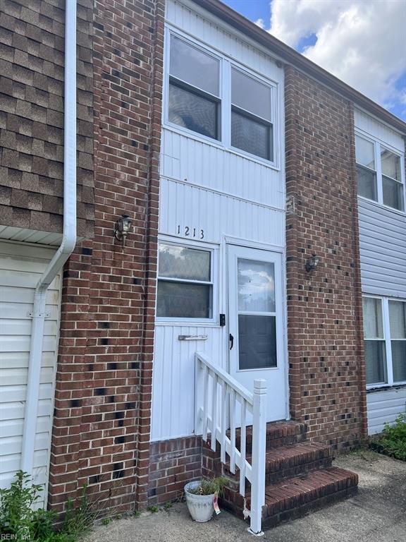 1213 Clydesdale Ln, Virginia Beach, VA 23464 - view of doorway to property