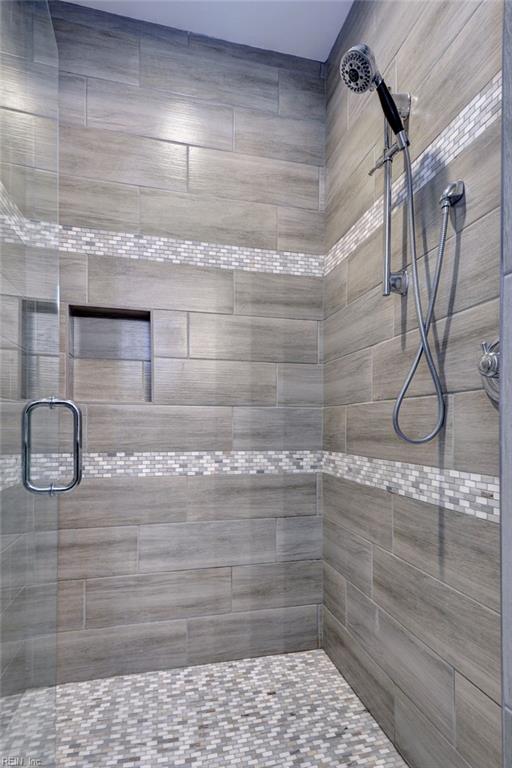 116 Formby, Williamsburg, VA 23188 - bathroom with a shower stall