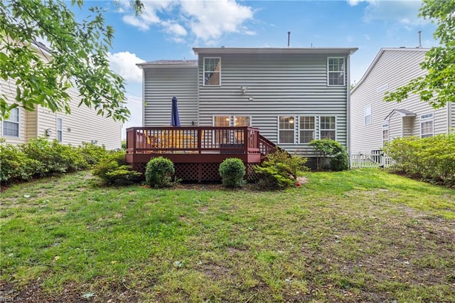 5049 Kelso St, Suffolk, VA 23435 - back of property with a wooden deck