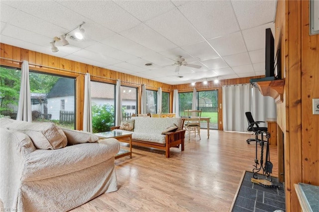 122 Archer Rd, Newport News, VA 23606 - sunroom featuring rail lighting