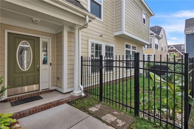 107 Hamilton Ct, Suffolk, VA 23435 - entrance to property with fence