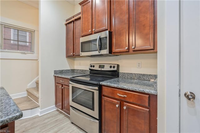 1278 Little Bay Ave Unit B, Norfolk, VA 23503 - kitchen with stainless steel appliances, light wood-style floors, and baseboards
