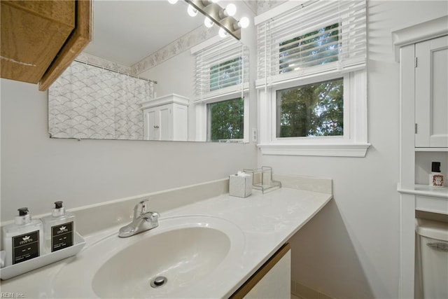 411 Rhode Island Ave, Norfolk, VA 23508 - full bath featuring vanity and curtained shower