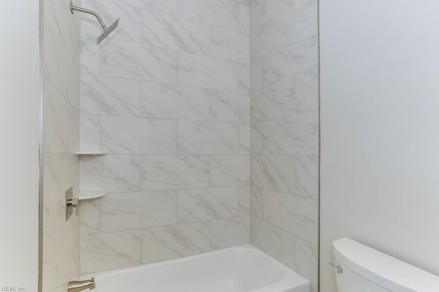 208 George Washington Hwy N, Chesapeake, VA 23323 - full bath featuring toilet and washtub / shower combination