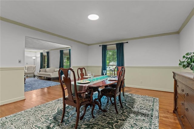 104 Beechwood Dr, Franklin, VA 23851 - dining space with crown molding and light wood-style flooring