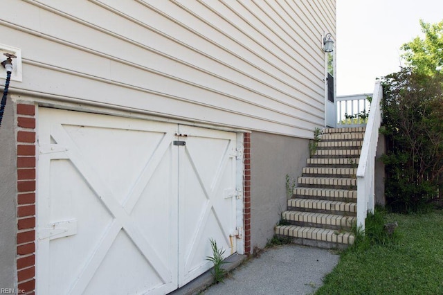 125 Messick Rd, Poquoson, VA 23662 - exterior view of stairs