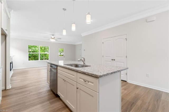3127 Lens Ave, Norfolk, VA 23509 - kitchen with a sink, light wood-style floors, crown molding, dishwasher, and ceiling fan