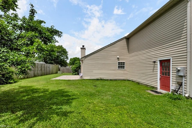 1909 Falling Sun Cir, Virginia Beach, VA 23454 - view of yard with a patio area
