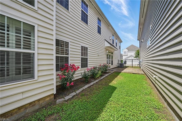 2043 Queens Point Dr, Suffolk, VA 23434 - view of yard featuring cooling unit