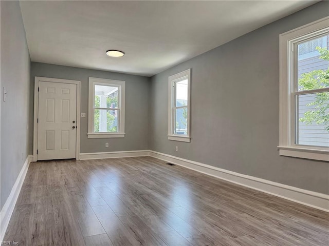 111 E Cummings Ave, Hampton, VA 23663 - unfurnished room featuring wood finished floors and baseboards