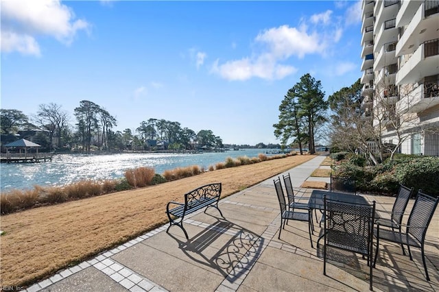 7320 Glenroie Ave Unit 8E, Norfolk, VA 23505 - view of property's community with a water view
