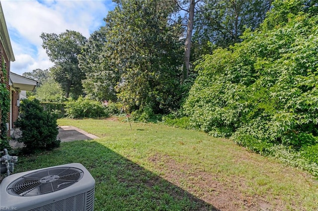 102 Basswood Dr, Newport News, VA 23601 - view of grassy yard featuring cooling unit