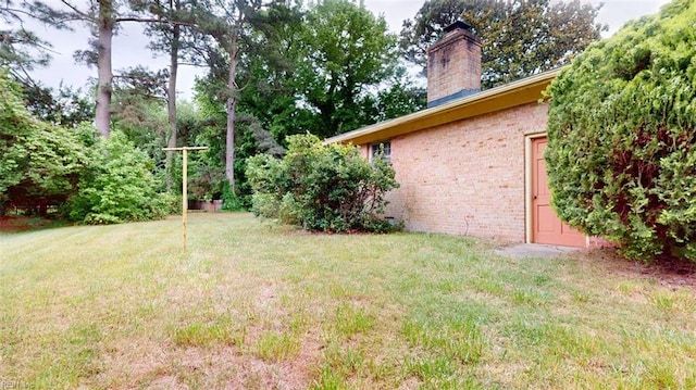 1030 Mary Peake Blvd, Hampton, VA 23666 - view of grassy yard